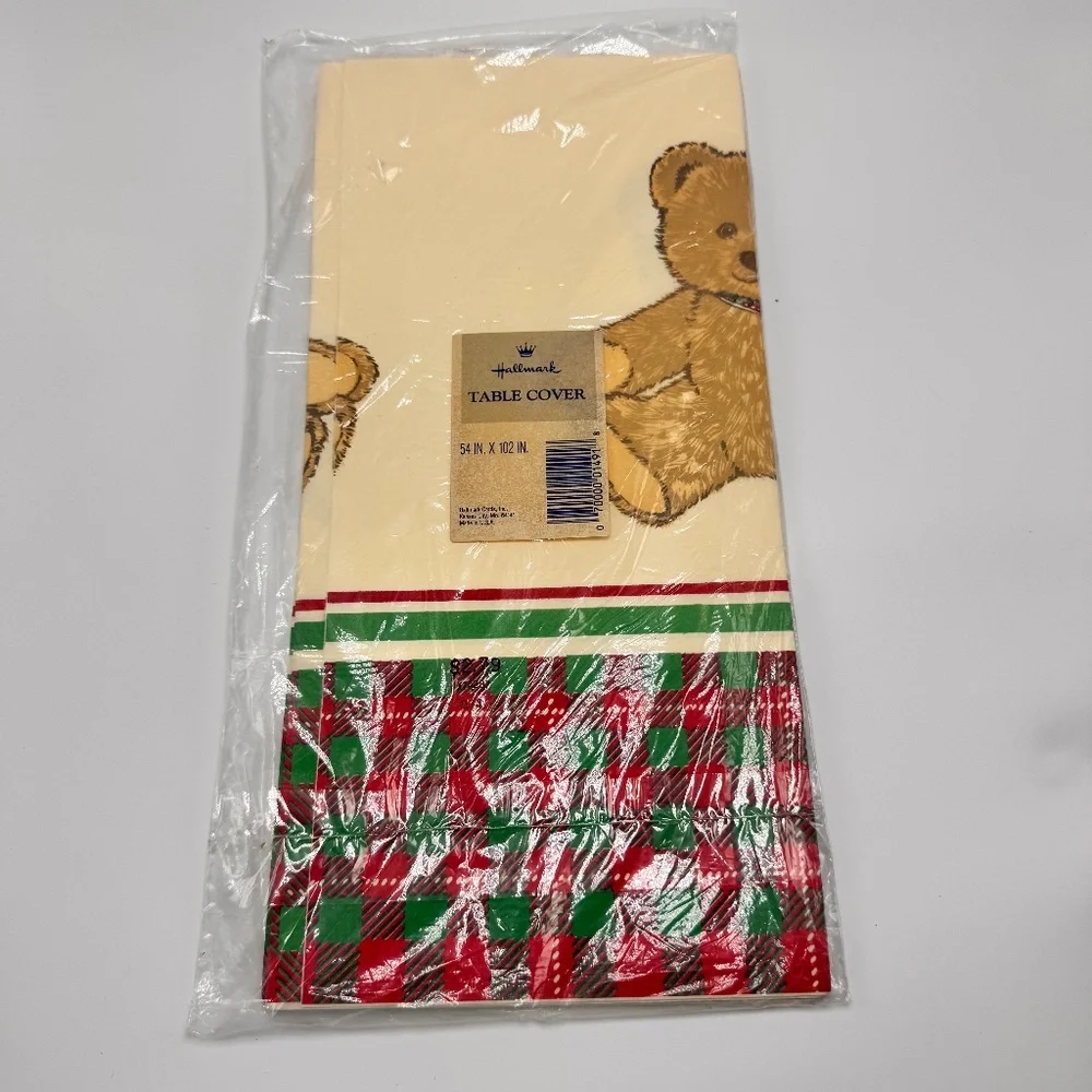Vintage NOS Hallmark Paper‎ Table Cover Bear Christmas Red Green Plaid 54x102